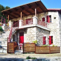 Отель The Stone House в городе Asprogerakata, Греция