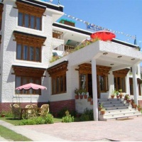 Отель Hotel Holiday Ladakh в городе Лех, Индия