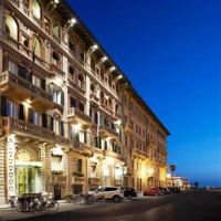 Отель Hotel Residence Esplanade в городе Виареджо, Италия