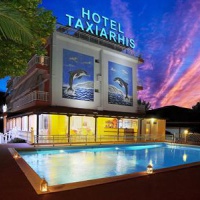 Отель Hotel Taxiarhis в городе Вартоломио, Греция