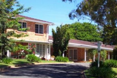 Отель Poplars Motel в городе Виллоу-Вейл, Австралия