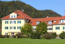 Отель Hotel Dienstl Gut в городе Санкт-Георген-ам-Ленгзее, Австрия
