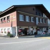 Отель Gasthof Restaurant Kreuz в городе Краттиген, Швейцария