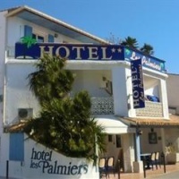 Отель Les Palmiers в городе Сент-Мари-де-ла-Мер, Франция