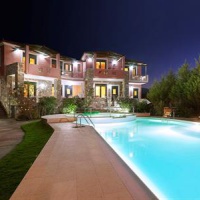Отель Aeolis Luxury Apartments & Studios Gera Greece в городе Palaiokipos, Греция