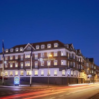 Отель BEST WESTERN PLUS Hotel Kronjylland в городе Раннерс, Дания