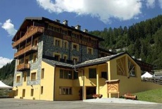 Отель Hotel Foyer de Montagne в городе Вальгризанш, Италия