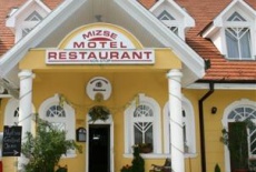 Отель Mizse Motel в городе Лайошмиже, Венгрия