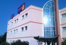 Отель Cerise Lens в городе Нуаель-Годо, Франция