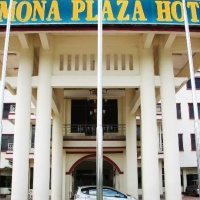 Отель Mona Plaza Hotel в городе Паканбару, Индонезия