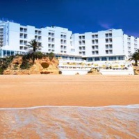 Отель Holiday Inn Algarve в городе Силвиш, Португалия