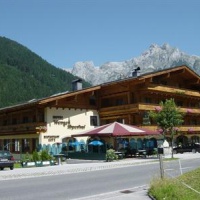 Отель Hotel-Restaurant Wenger Alpenhof в городе Верфенвенг, Австрия