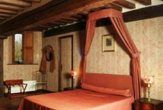 Отель Le Prieure Saint Michel Bed and Breakfast Crouttes в городе Крут, Франция