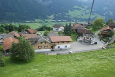 Отель Pension Gasthaus Alpina & Ayurart в городе Фанас, Швейцария