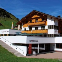 Отель Sporthotel Steffisalp в городе Варт, Австрия