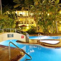 Отель Mantra French Quarter Resort в городе Нуза-Хедс, Австралия
