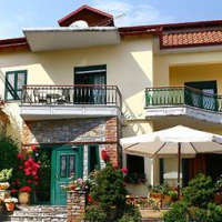 Отель Hotel Evzin в городе Лутраки, Греция