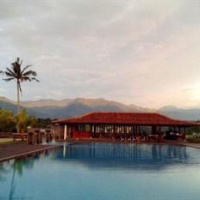Отель Jimmers Mountain Resort в городе Megamendung, Индонезия