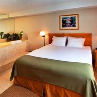 Отель Holiday Inn Express Costa Mesa в городе Коста-Меса, США