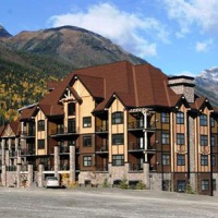 Отель Glacier Mountaineer Lodge в городе Голден, Канада