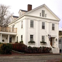 Отель Nantucket Whaler Guest House в городе Нантакет, США