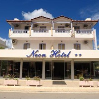 Отель Neon Hotel в городе Сталис, Греция