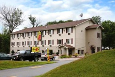 Отель Super 8 Johnstown/Gloversville в городе Джонстаун, США