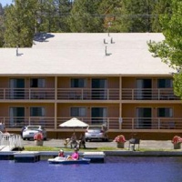 Отель Big Bear Lake Front Lodge в городе Биг Бэар Лейк, США