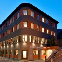 Отель Hotel Donatz в городе Самедан, Швейцария