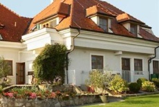 Отель Landhaus Luka в городе Мёрбиш-ам-Зе, Австрия