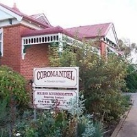 Отель Coromandel House Vacation Rental Corowa в городе Корова, Австралия