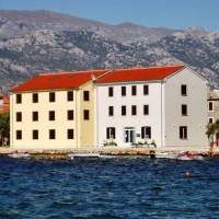 Отель Aparthotel Tamarix в городе Винерац, Хорватия