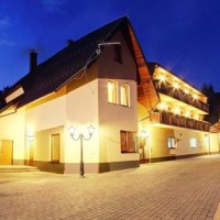 Отель Pokoje Goscinne Galica в городе Чарны-Дунаец, Польша