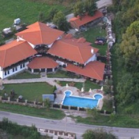 Отель Hotel & Tavern Svatovete в городе Априлци, Болгария
