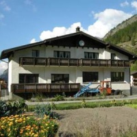 Отель Haus Vivian в городе Саас-Грунд, Швейцария