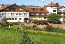Отель Zum Bueraberg Hotel Restaurant в городе Фритзлар, Германия