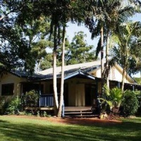 Отель Amber Gardens Guesthouse в городе Юингсдейл, Австралия