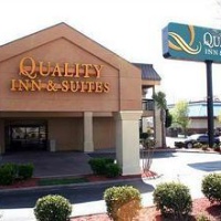 Отель Quality Inn & Suites Six Flags Austell в городе Лития Спрингс, США