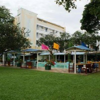 Отель Camelot Beach Hotel в городе Негомбо, Шри-Ланка