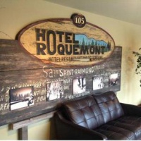 Отель Hotel Roquemont в городе Saint-Raymond, Канада