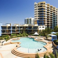 Отель Breakfree Grand Pacific Resort Sunshine Coast в городе Калундра, Австралия