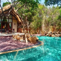 Отель Jungle Beach Resort в городе Нилавели, Шри-Ланка