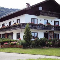 Отель Bauernhof Knoblechner в городе Мондзее, Австрия