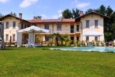 Отель Cascina Vignole Farmhouse Montafia в городе Монтафия, Италия