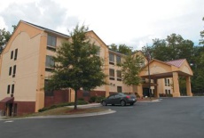 Отель La Quinta Inn & Suites Snellville в городе Снеллвилл, США