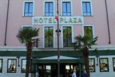 Отель Hotel Plaza Desenzano del Garda в городе Дезенцано-дель-Гарда, Италия
