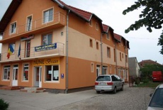 Отель Pensiunea Claudiu в городе Otelu Rosu, Румыния