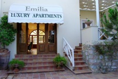 Отель Emilia Luxury Apartments Megas Gialos в городе Мегас Ялос, Греция