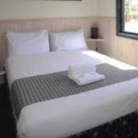 Отель Active Holidays Sun Country Accommodation в городе Бароога, Австралия