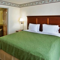 Отель Country Inn & Suites Grand Rapids в городе Гранд-Рэпидс, США